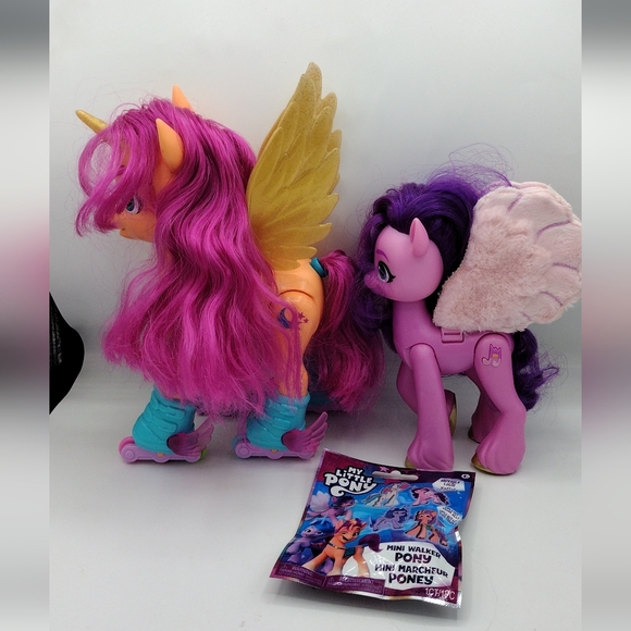 My Little Pony Animated Talking, Singing, and Skating Lot & Blind Bag See Video - Picture 4 of 14